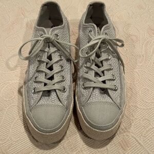 Ladies Converse sneakers!